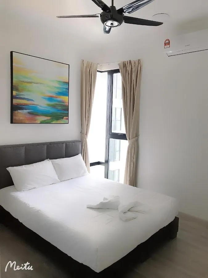 Apartment Mid Valley Southkey Mosaic 3Br By Greatday